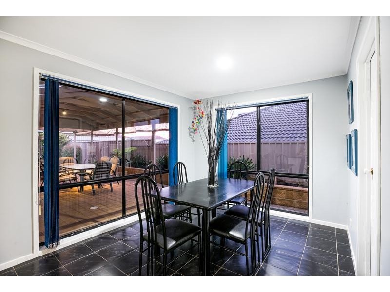 11 Coventry Circuit, Seaford Rise SA 5169