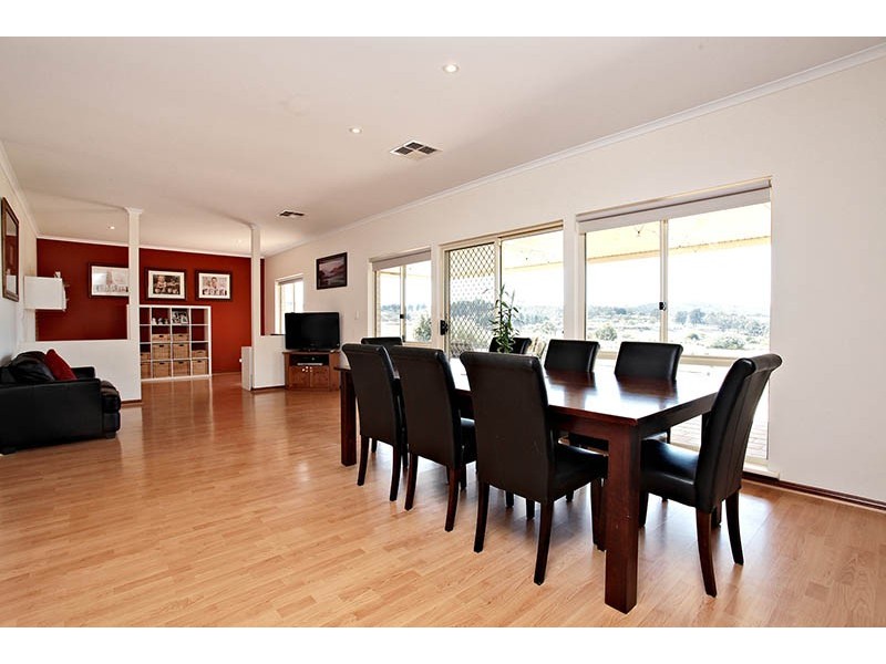 14 George Francis Drive, Mount Compass SA 5210