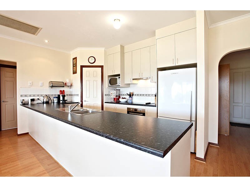 14 George Francis Drive, Mount Compass SA 5210