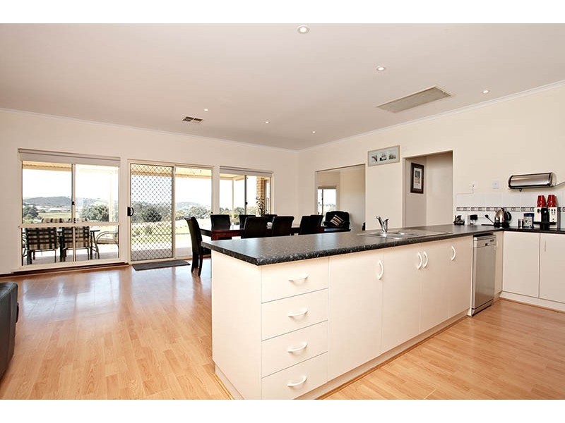 14 George Francis Drive, Mount Compass SA 5210