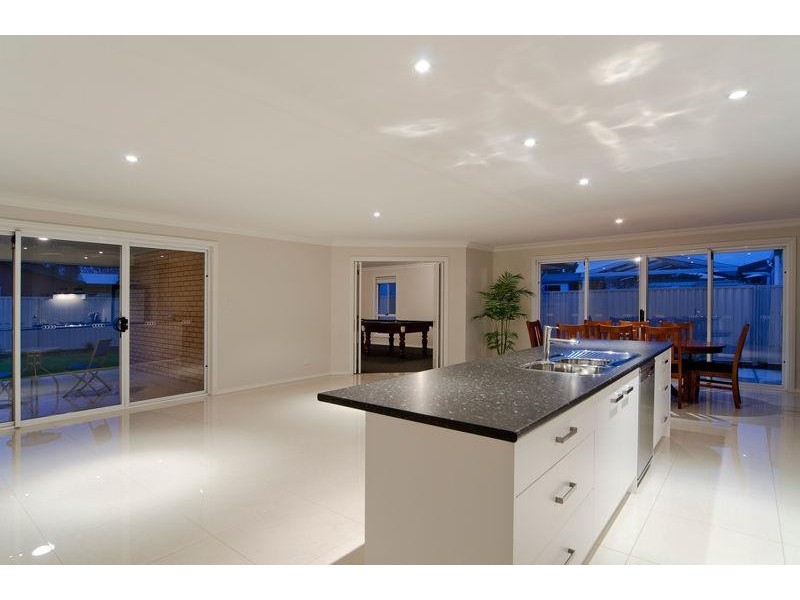 6 Bowering Hill Road, Port Willunga SA 5173