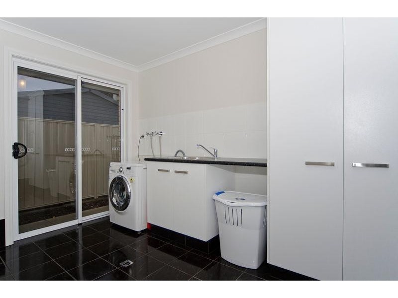 6 Bowering Hill Road, Port Willunga SA 5173