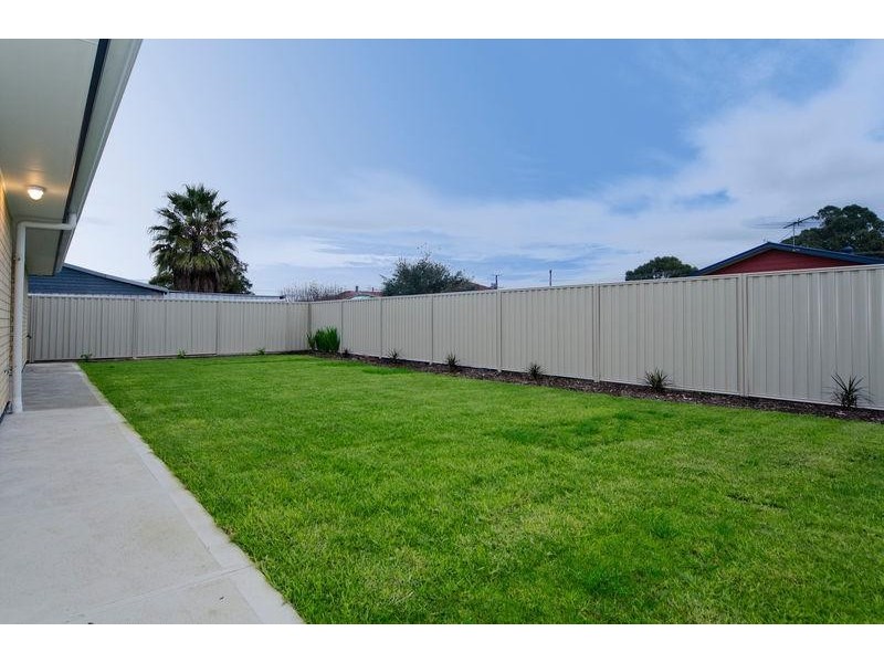 6 Bowering Hill Road, Port Willunga SA 5173