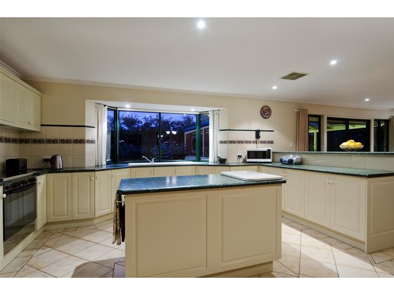 19 Seabreeze Crescent, Maslin Beach SA 5170