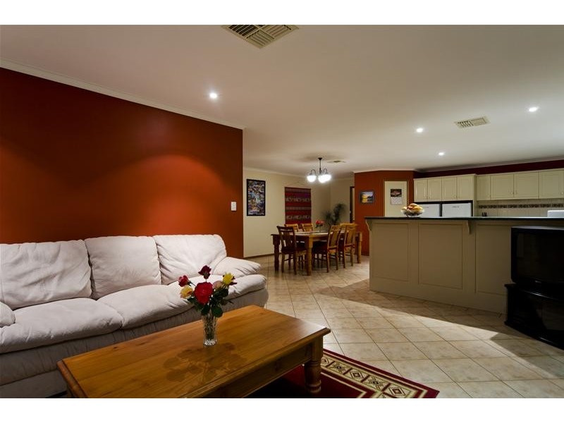 19 Seabreeze Crescent, Maslin Beach SA 5170