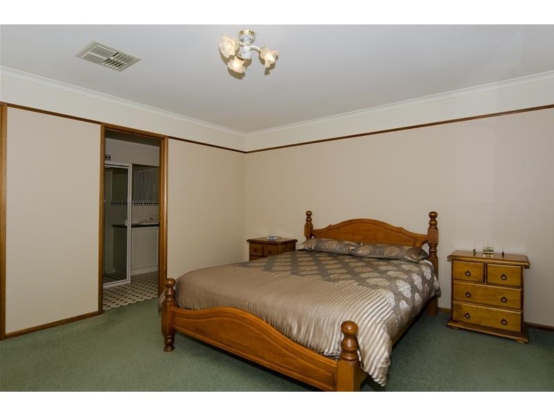 19 Seabreeze Crescent, Maslin Beach SA 5170