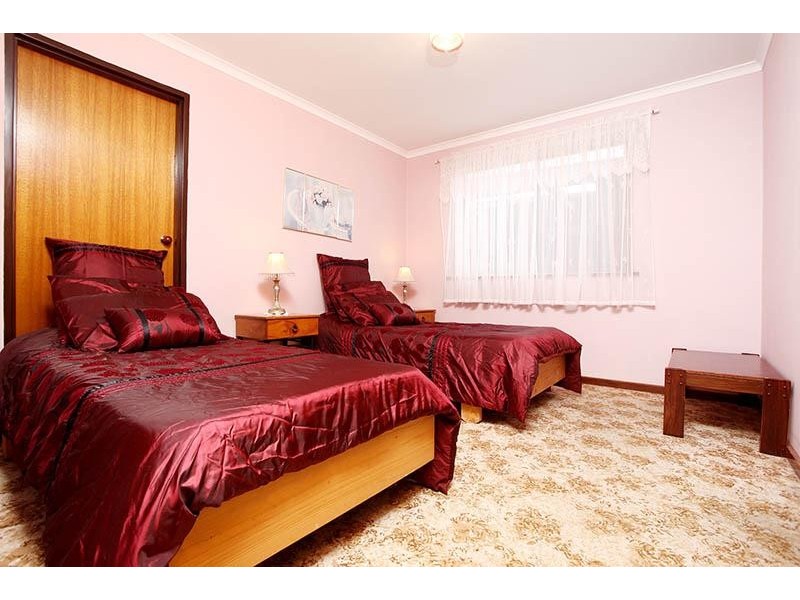 2 Price Street, Hindmarsh Island SA 5214