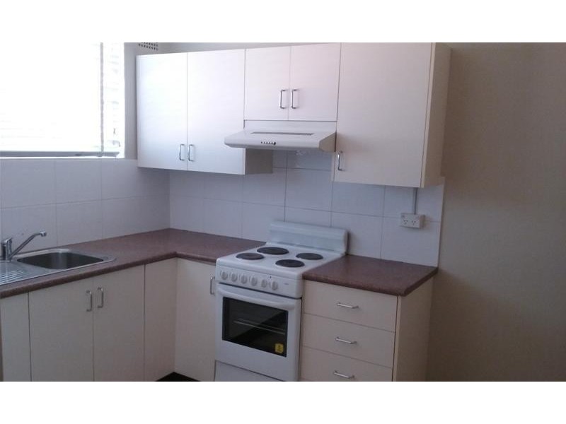 5/27 Hampton Street, Croydon Park NSW 2133