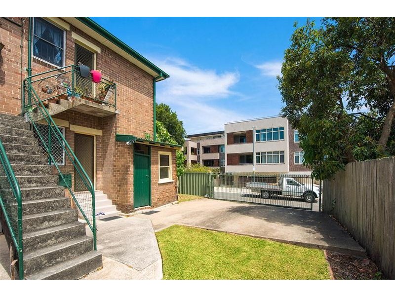 16 Grainger Avenue, Ashfield NSW 2131