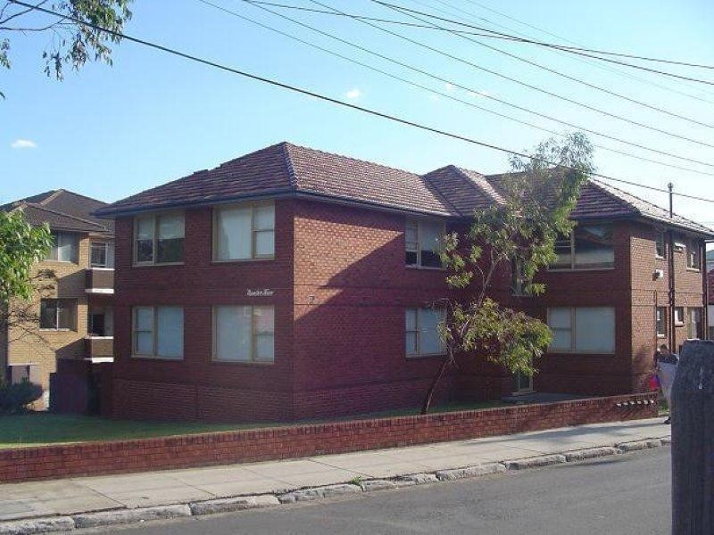 2/3 Queen Street, Ashfield NSW 2131