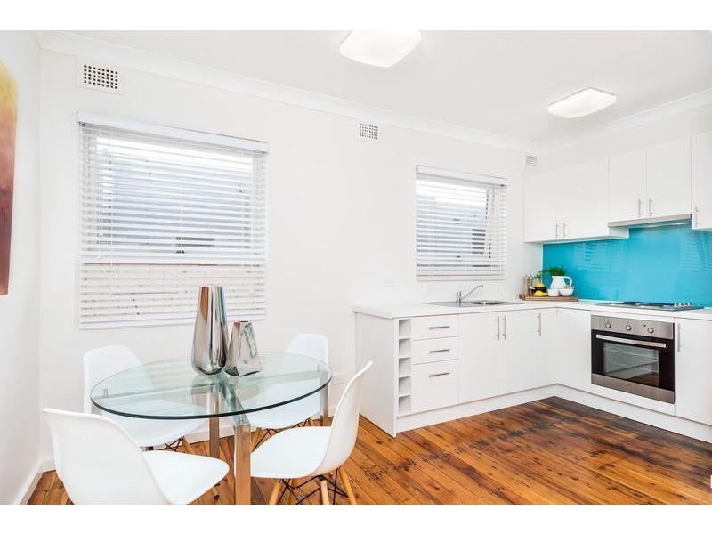 2/62 Elizabeth Street, Ashfield NSW 2131