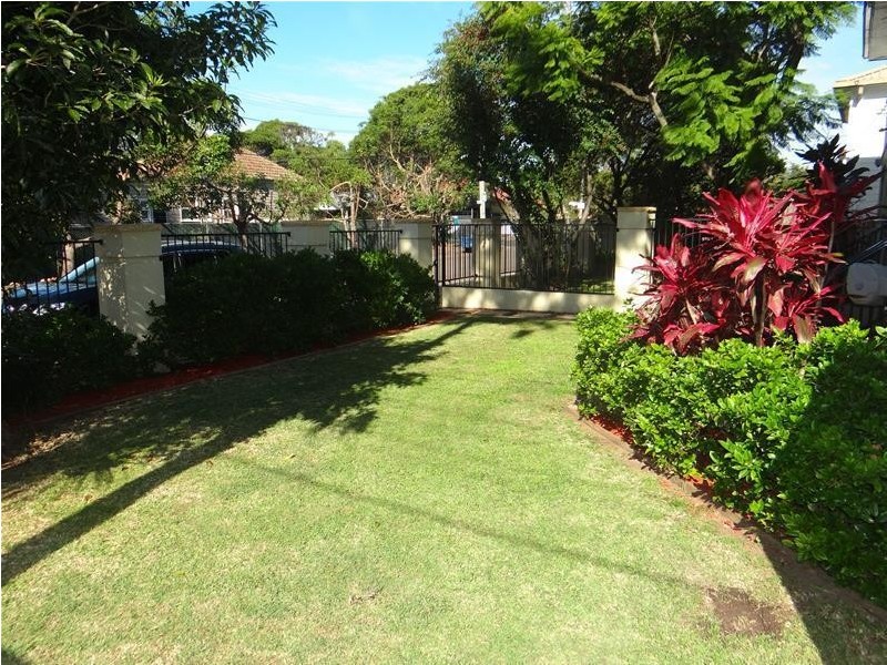 2/24 Etonville Parade, Croydon NSW 2132