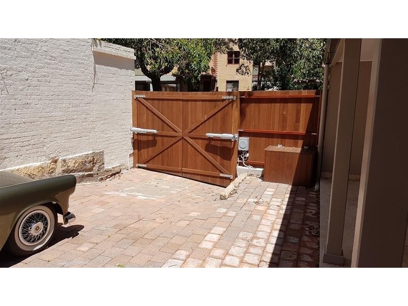 221 Pitt Street, Waterloo NSW 2017