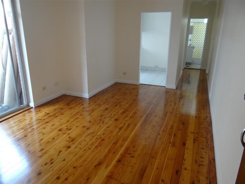 3/7 North Parade, Campsie NSW 2194