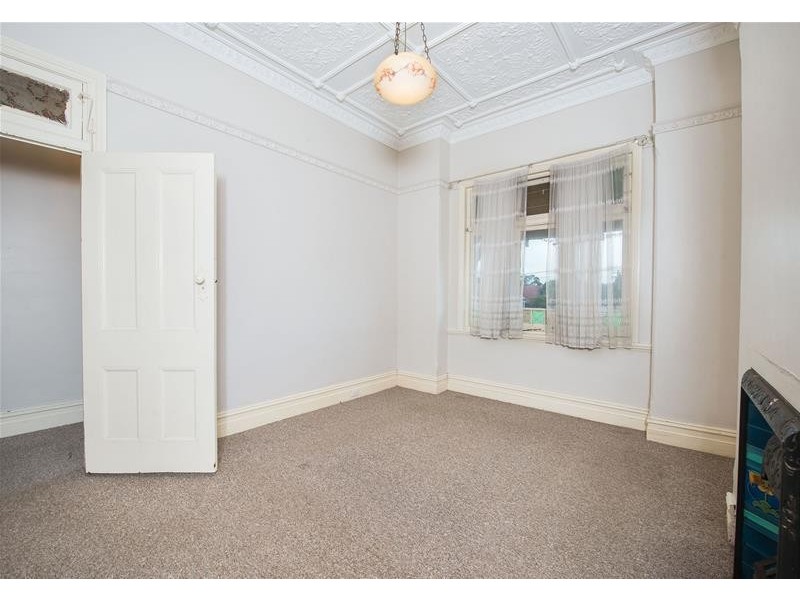 8 Moyes Street, Marrickville NSW 2204