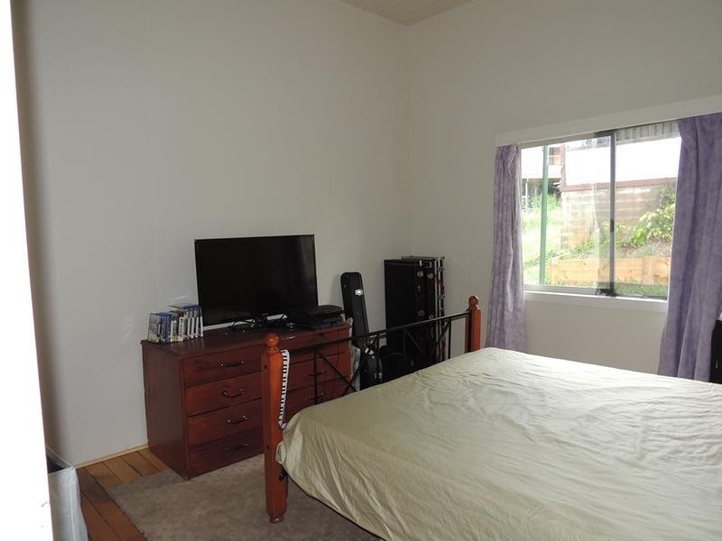 2 Mitchell Street, Uki NSW 2484