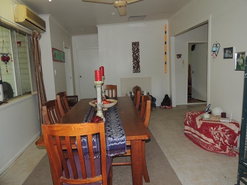 2 Mitchell Street, Uki NSW 2484