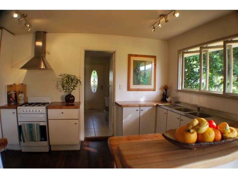 13/15 Mitchell Street, Uki NSW 2484