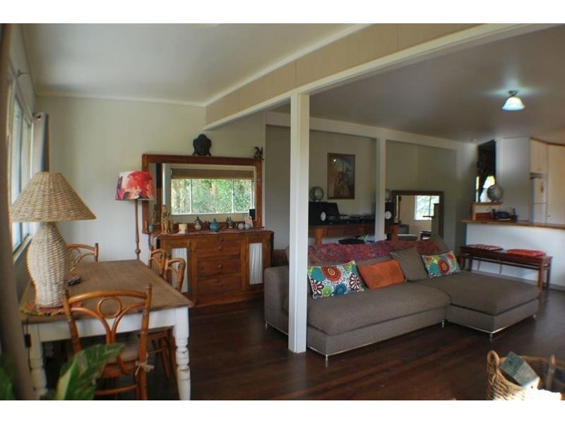 13/15 Mitchell Street, Uki NSW 2484