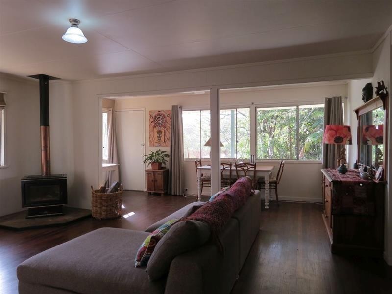 13/15 Mitchell Street, Uki NSW 2484