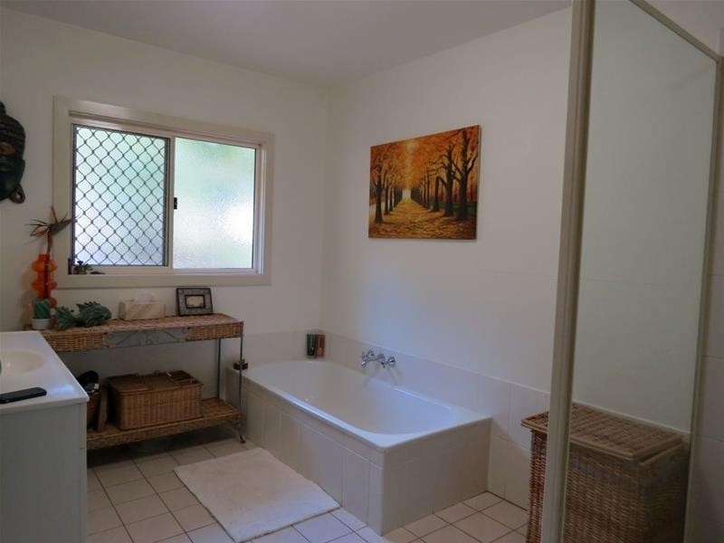 13/15 Mitchell Street, Uki NSW 2484