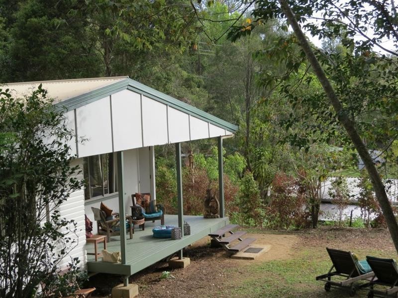 13/15 Mitchell Street, Uki NSW 2484