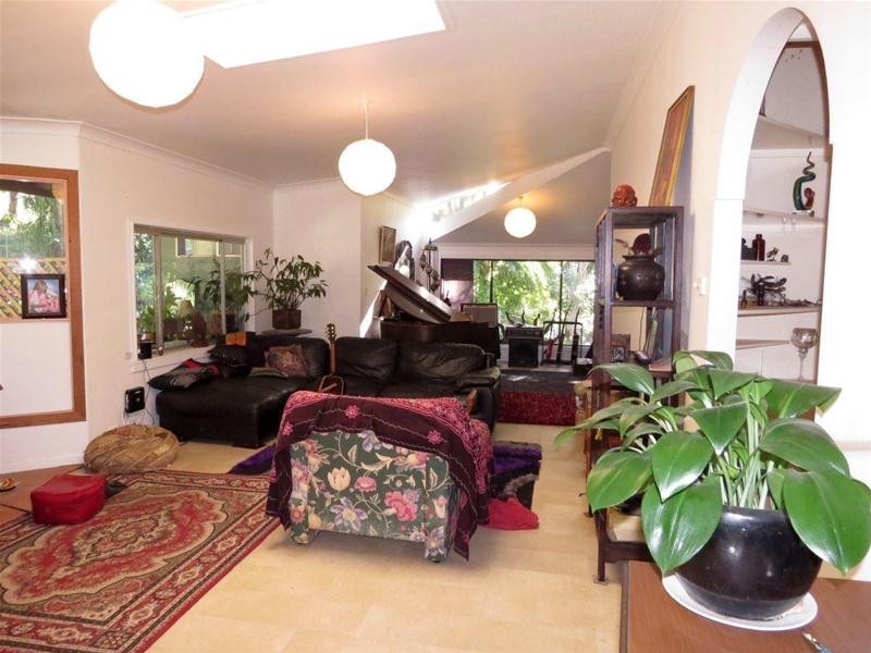 498 Rowlands Creek Road, Uki NSW 2484