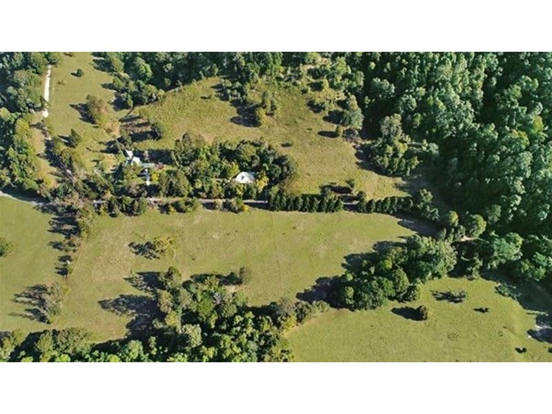 498 Rowlands Creek Road, Uki NSW 2484