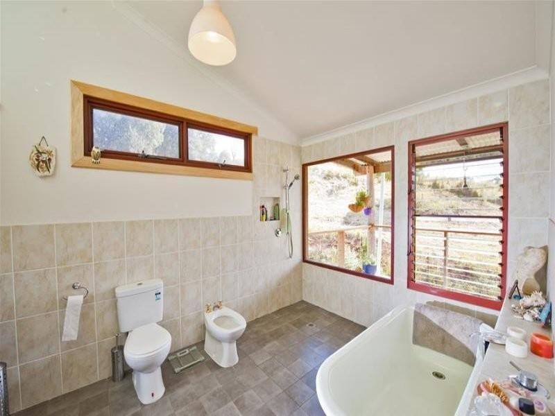 6 Caddell Road, Mount Burrell NSW 2484