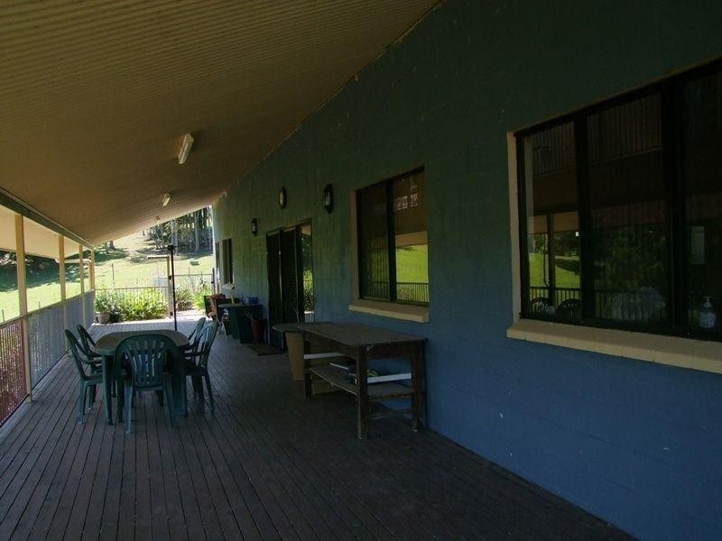 6 Blackwoods Road, Nobbys Creek NSW 2484