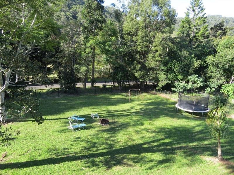 498 Rowlands Creek Road, Uki NSW 2484