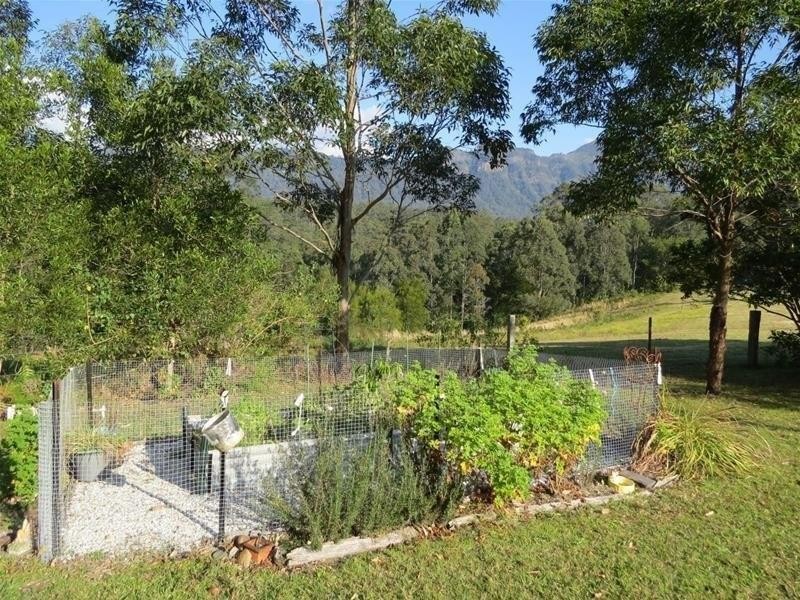 21 Waratah Court, Mount Burrell NSW 2484