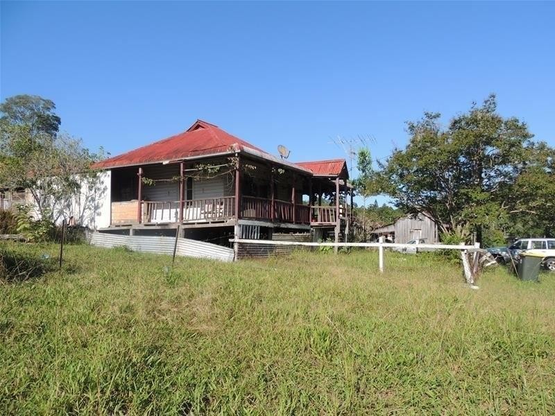 172 Smiths Creek Road, Uki NSW 2484