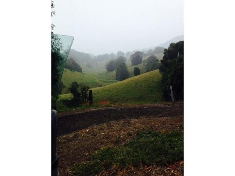 172 Smiths Creek Road, Uki NSW 2484