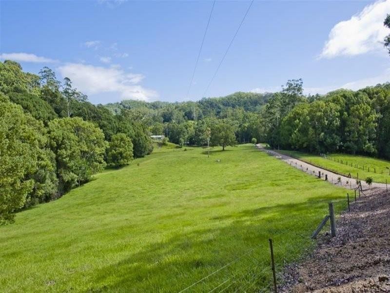 32 Ryans Road, Uki NSW 2484