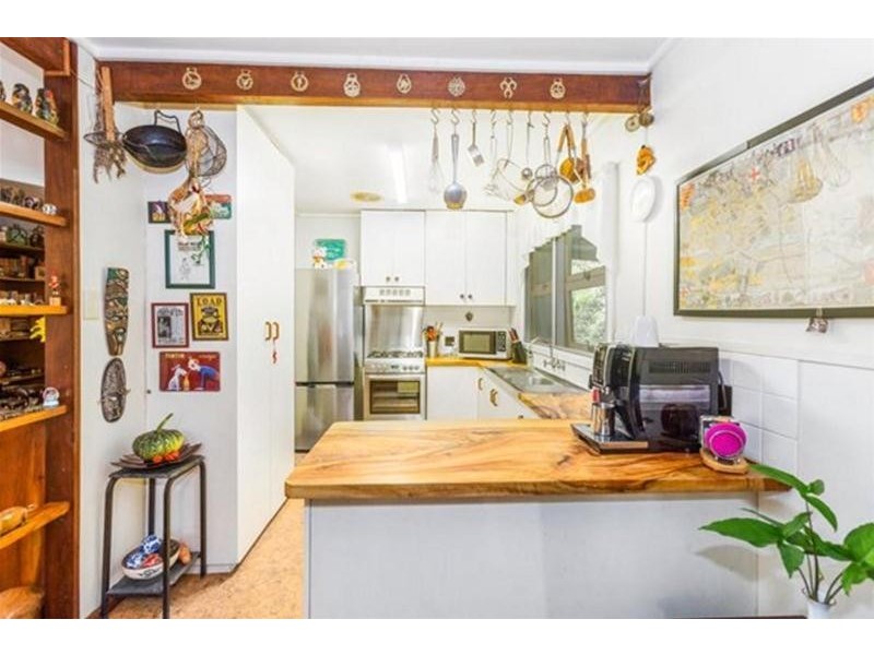 10 Old Convent Road, Uki NSW 2484