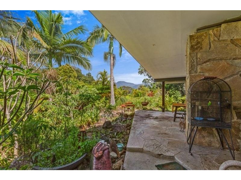 67 Braeside Drive, Uki NSW 2484