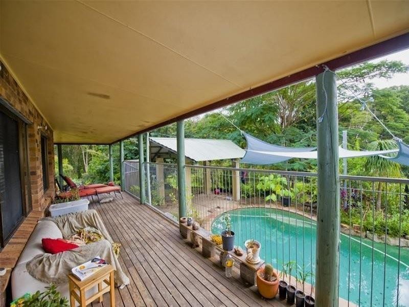 7 Braeside Drive, Uki NSW 2484