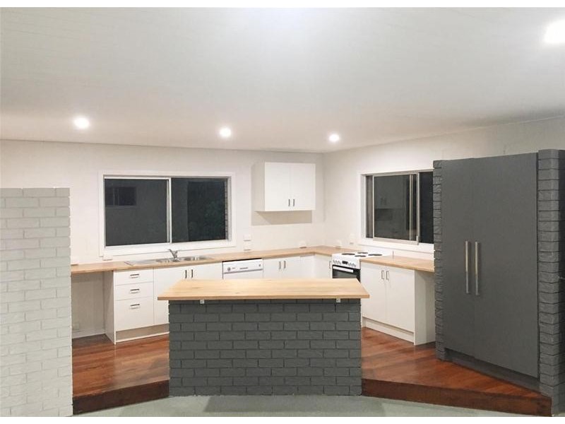 110 Richards Deviation, Dunbible NSW 2484