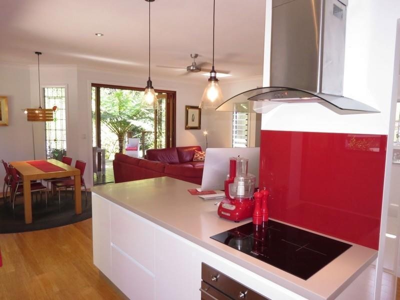 92 Malabar Avenue, Uki NSW 2484