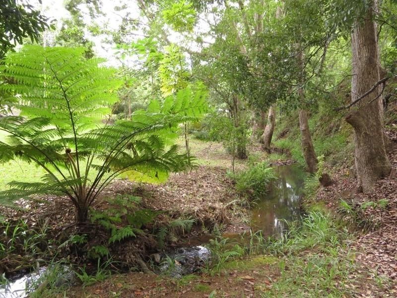 92 Malabar Avenue, Uki NSW 2484