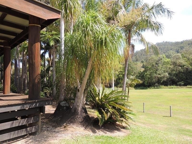 139 Chowan Creek Road, Uki NSW 2484