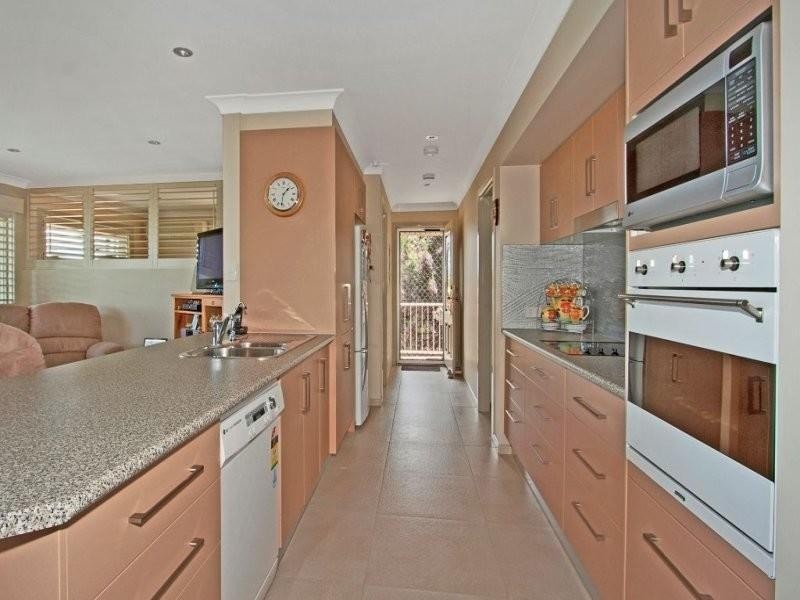 42A Walter Crescent, Banora Point NSW 2486