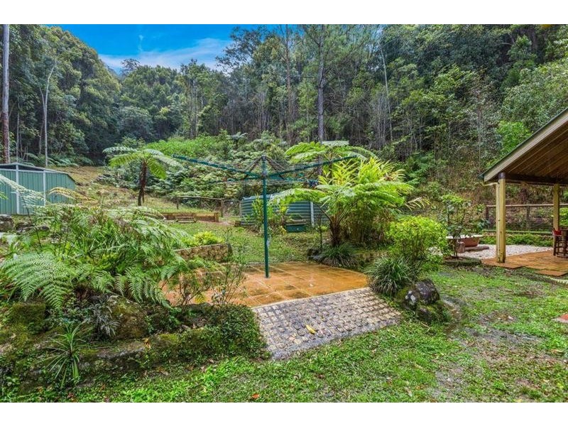 111 Braeside Drive, Uki NSW 2484