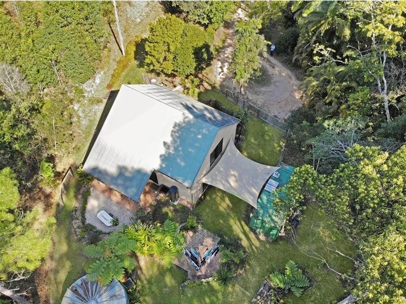 111 Braeside Drive, Uki NSW 2484