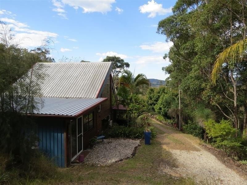 254 Rowlands creek Road, Uki NSW 2484