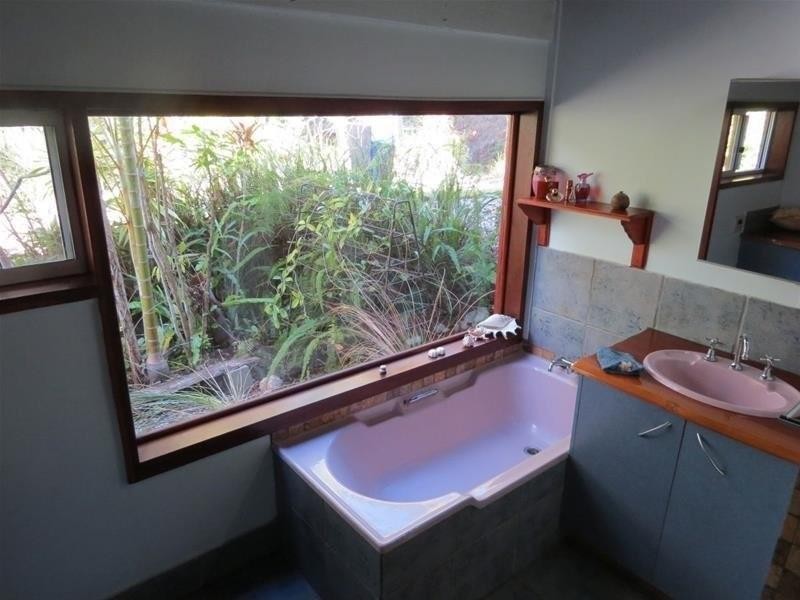 254 Rowlands creek Road, Uki NSW 2484