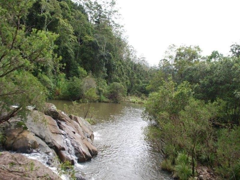 433 Byrrill Creek Road, Uki NSW 2484