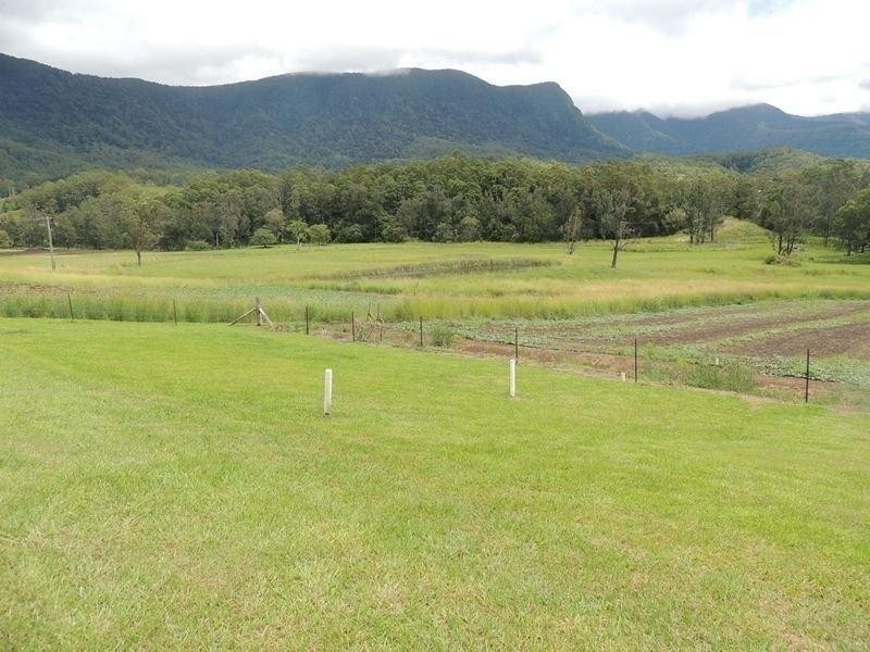 76 Starlight Way, Pumpenbil NSW 2484