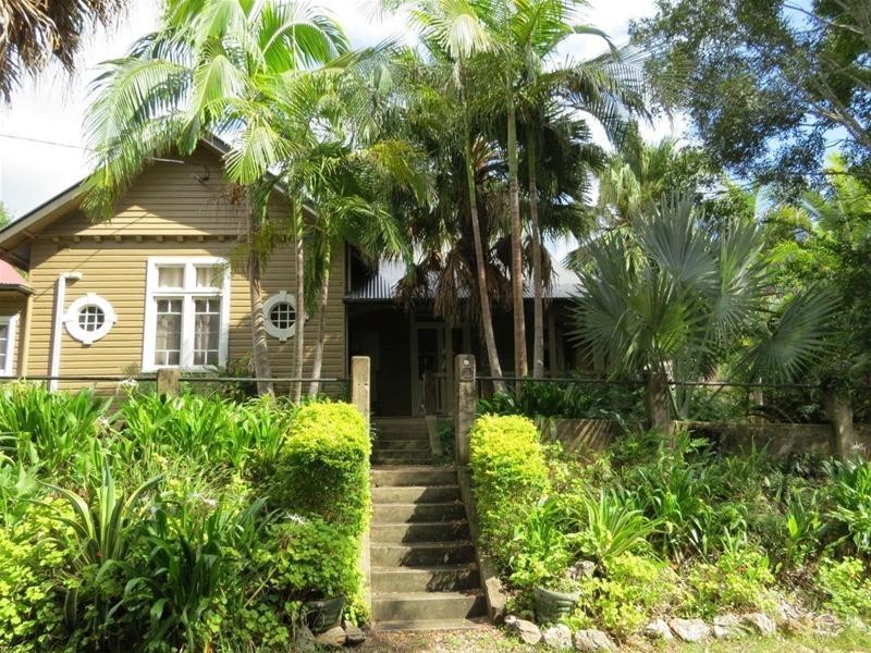 9 Old Convent Road, Uki NSW 2484